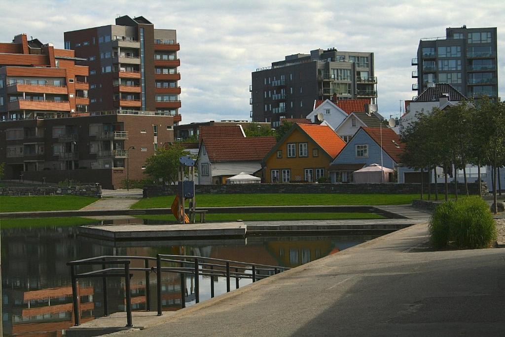 Stavanger Small Apartments - City Centre Екстер'єр фото